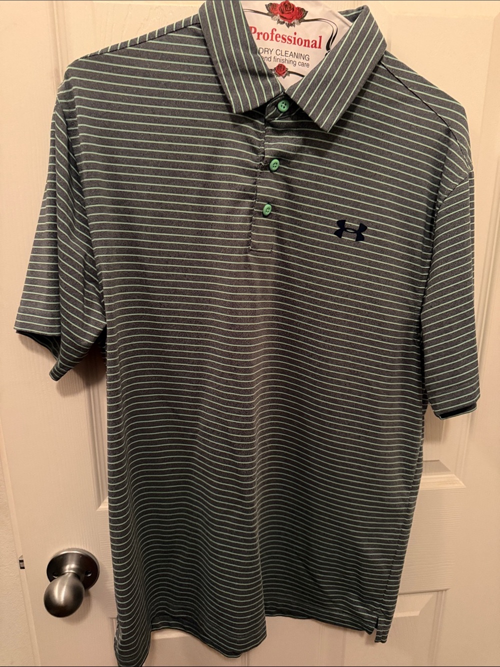 Under Armour Men’s Golf Gray & White Striped Polo